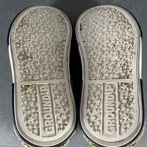 Size‎ 11 Kids Super Mario Shoes Mario World Multi Color - Picture 13 of 13